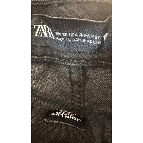 2/$30 ZARA Size 4 Black Distressed High-Waisted Denim Shorts Frayed Hem - Picture 5 of 11